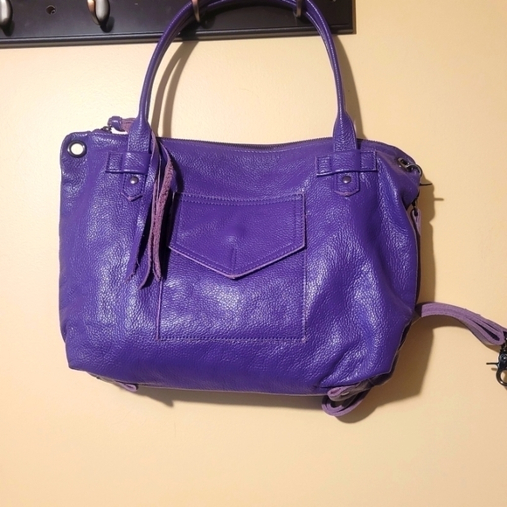 Allison Burns pebble leather purse, purple color.